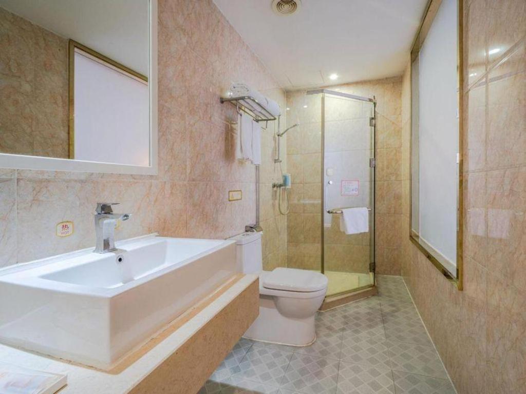 Vienna 3 Best Hotel Shenzhen Shazui Road Branch Экстерьер фото